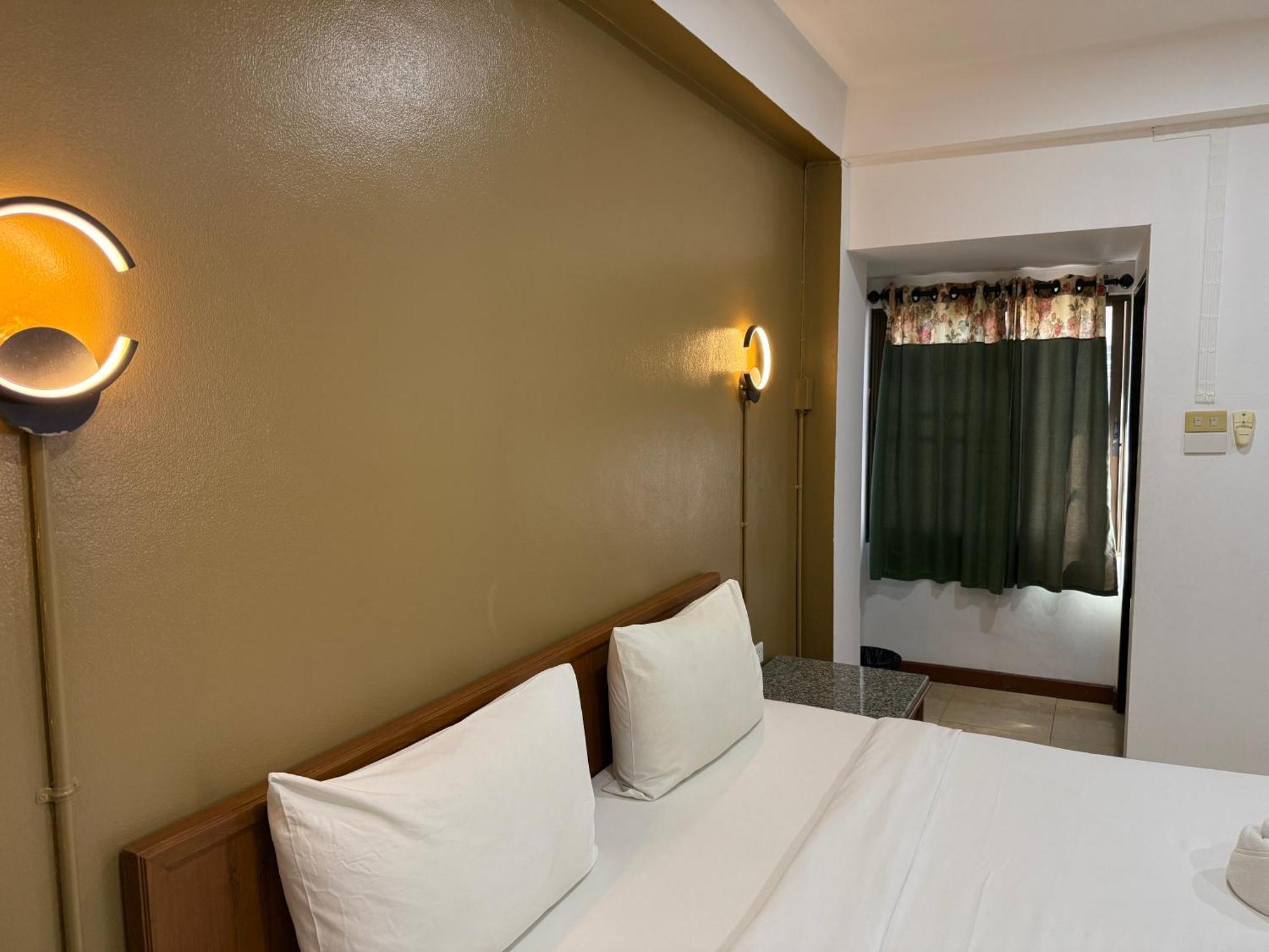 Hua Lin Inn Chiang Mai Zewnętrze zdjęcie